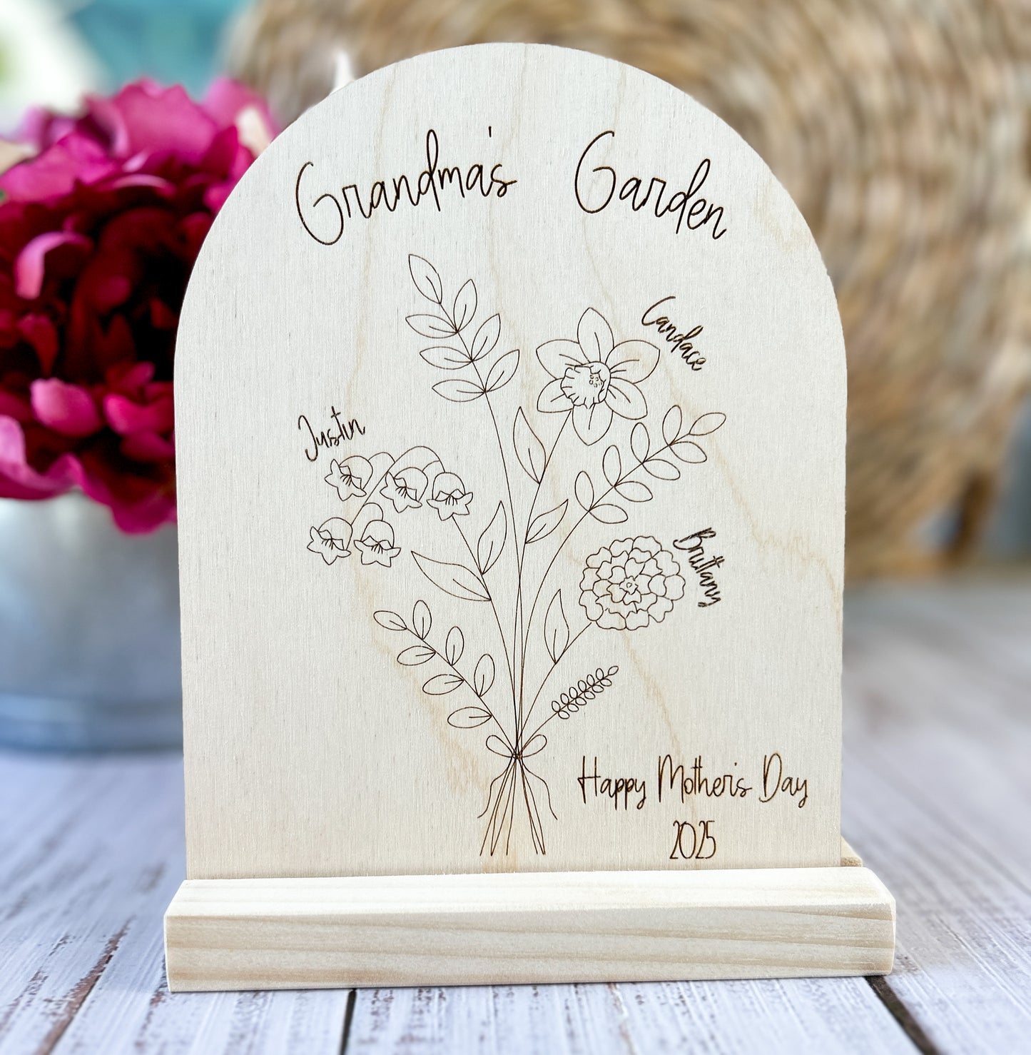 Personalized Birth Flower Bouquet Sign for Mom or Grandma